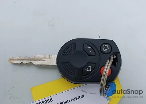 2010 Ford Fusion Se из США, поврежденный, VIN 3FAHP0HA3AR366019